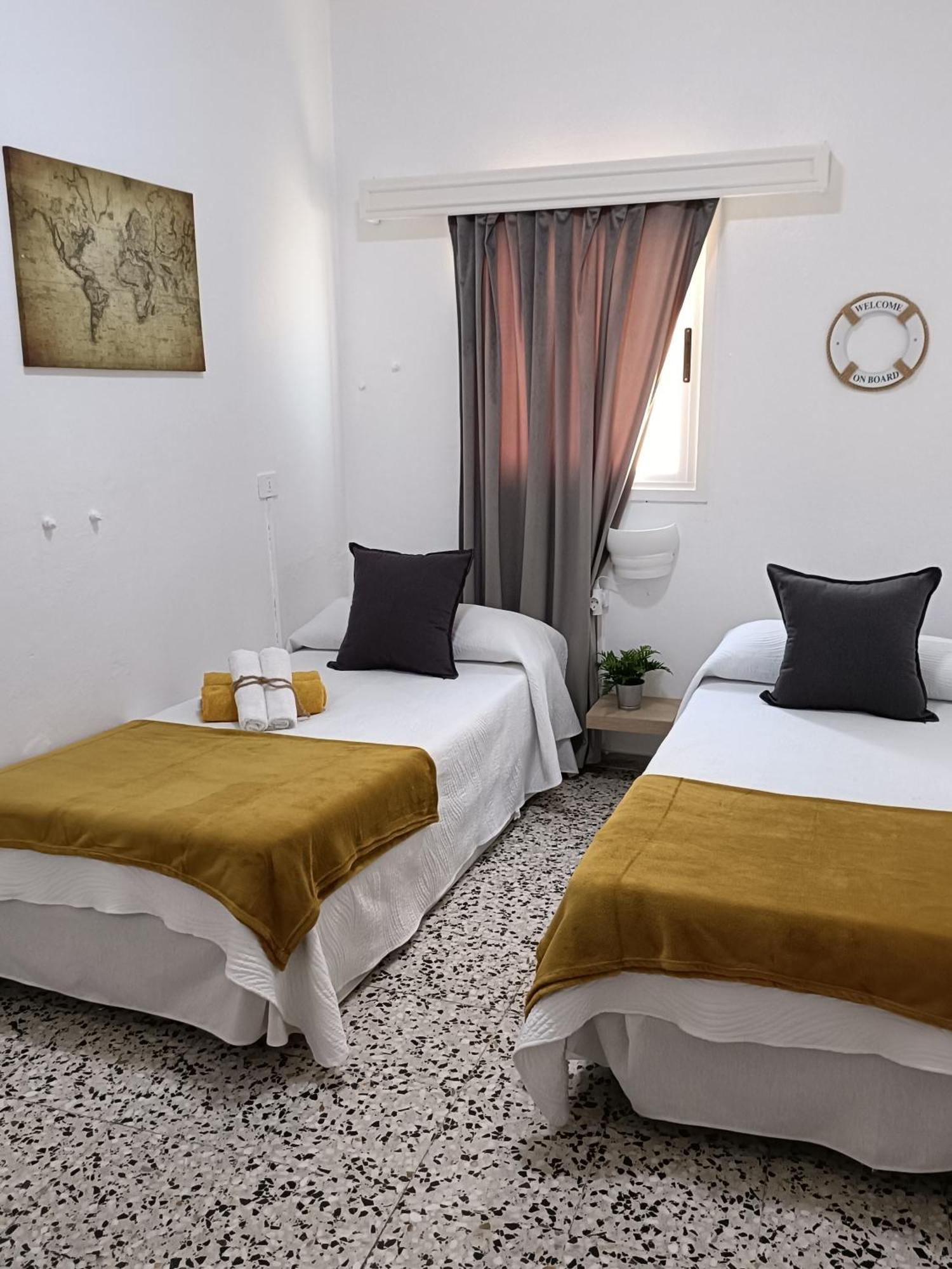 Pension Playa Los Cristianos  Room photo